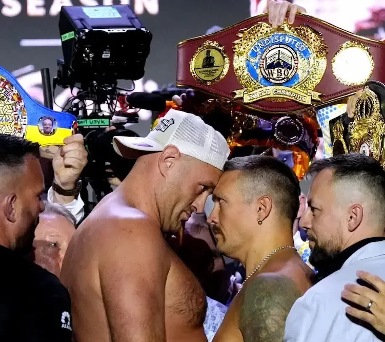 what time is fury vs usyk uk